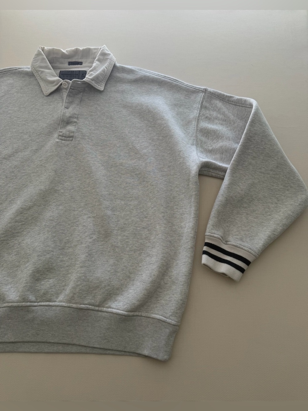 Abercrombie & Fitch Light Gray Rugby-Style Sweatshirt Oversized